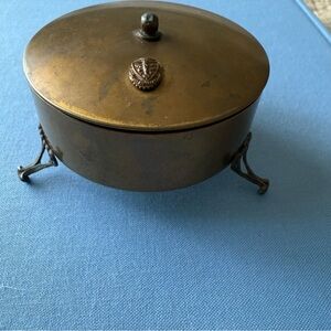Vtg/Antique Sigma Delta Tau w/Crest Sorority Brass Trinket Footed Box Keepsake
